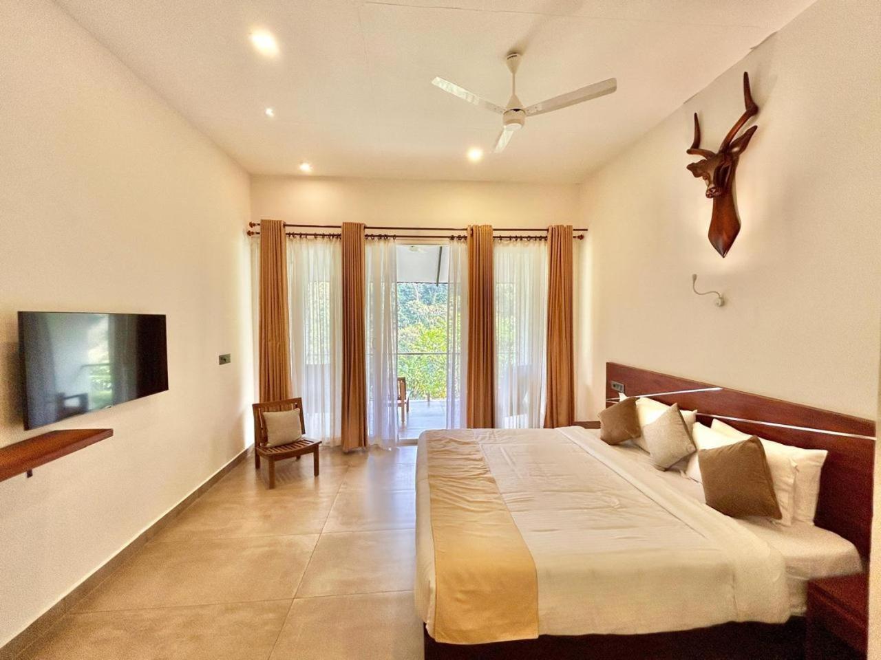 Spice Forest Plantation Homestay, Thekkady Vandiperiyār Exterior foto